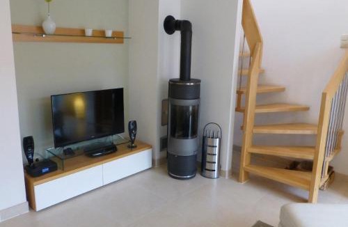Alt Gaarz Apartment | Villa Antonia Wohnung 10 mit Kamin, nur 100 Meter vom Strand entfernt