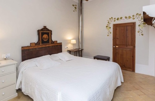 Santa Maria del Cami Villa | Villa "Ca's Pilot" with Private Pool & Wi-Fi