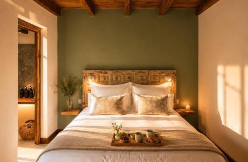 Conil Villa | Villa Chloe Lanzarote - Romantic Sunset Retreat with Outdoor Bathtub