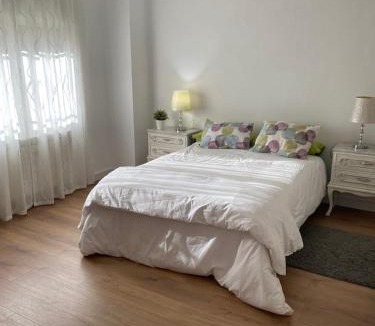 Medina del Campo Villa | Villa entrepinos