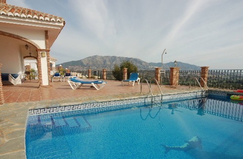 Mijas Pueblo Villa | Villa Galvia With Private HEATED Pool, On LA CALA Golf Course