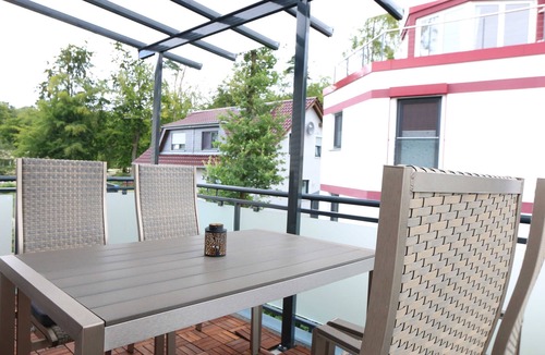 Sellin Apartment | Villa Gina Whg 02 with balcony (south-east) - Villa Gina with 2 exclusive apartments