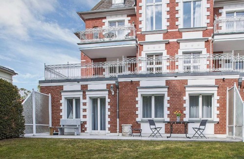 Seebad Heringsdorf Apartment | Villa Hohe Düne 02
