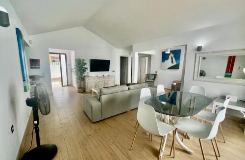 Playa del Cable Villa | Villa La Concha