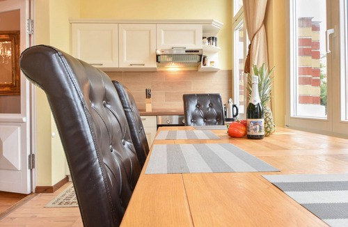 Ahlbeck Apartment | Villa Magdalena 01 - classic spa architecture - very close to the beach