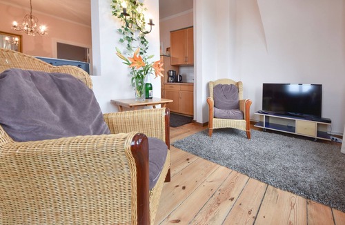 Ahlbeck Apartment | Villa Magdalena 05 - classic spa architecture - very close to the beach