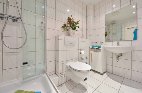 Ahlbeck Apartment | Villa Magdalena 05 - classic spa architecture - very close to the beach