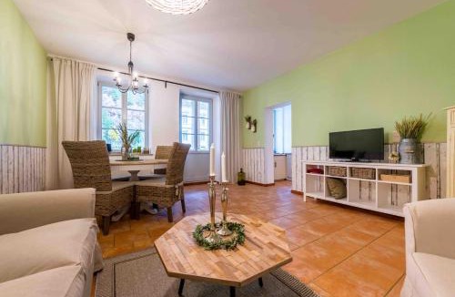 Bad Schandau Apartment | Villa Monsei - das Herzstück in Bad Schandau, top Lage, modern, mit Parkplatz!