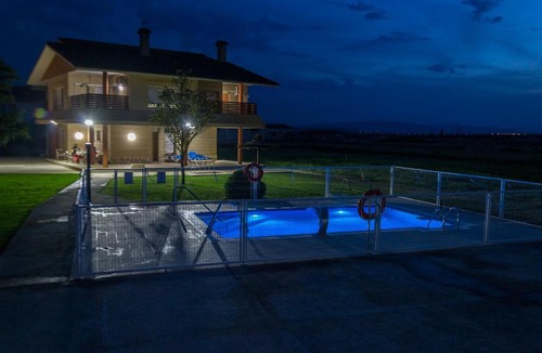 Valtierra House | Villa Oasis de Bardenas & Piscina