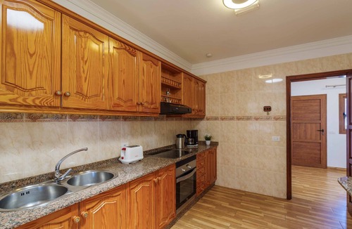 Los Pocillos Villa | Villa Palina - Four Bedroom Villa, Sleeps 8