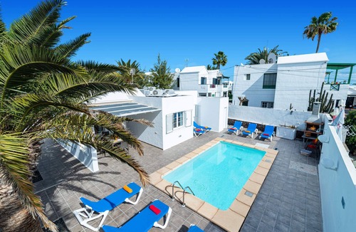 Los Pocillos Villa | Villa Palmera by Villa Plus