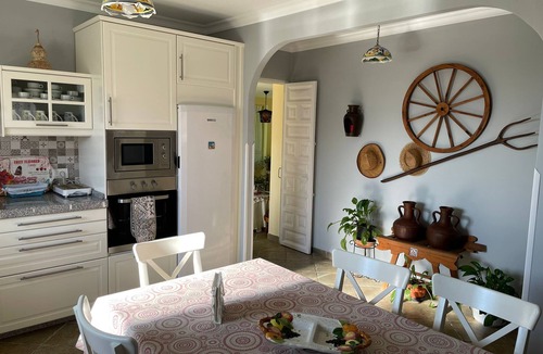 Barbate Ski Chalet | VILLA SEÑORA CARMEN IS A SINGLE-FAMILY INDEPENDENT VILLA ON A SINGLE FLOOR