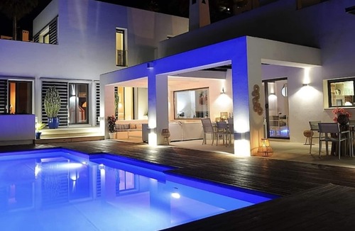 Benahavis Villa | Villa with infinity pool, panoramic views - 12 guests