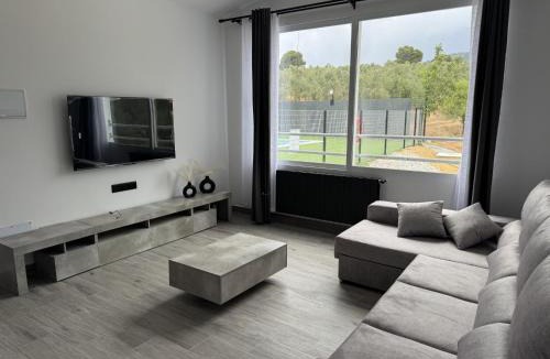 Pozo Alcon Villa | Villas de lujo - El Descanso Cazorla - Piscina, Barbacoa, Terraza y Parking incluido
