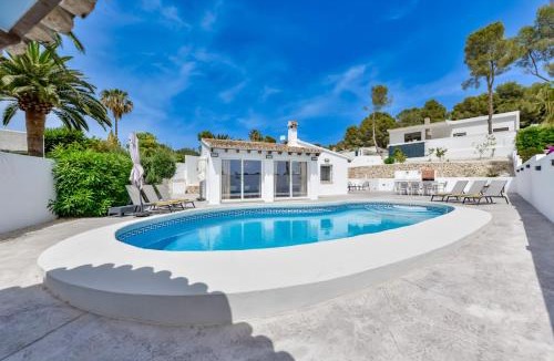 El Tesoro Villa | Villas Guzman - Mostoles