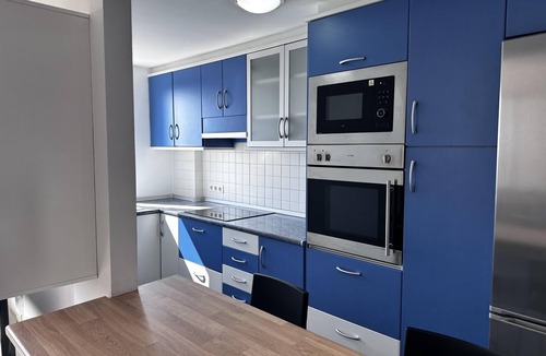 Galdar Apartment | Vivelorural comfy apartment wifi & beach -Gáldar