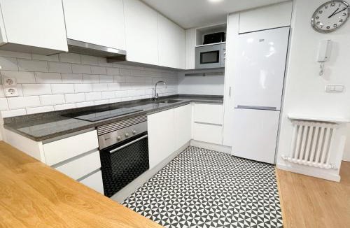 Zaragoza Old Town Apartment | VTZ El Balcón a la Basílica III - en plena Plaza del Pilar!