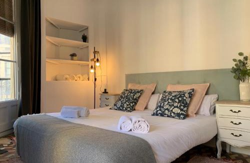 Zaragoza Old Town Apartment | VTZ El Balcón a la Basílica V - vistas inmejorables a la Basílica del Pilar!