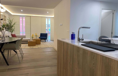 Malasana Apartment | w* | Bright 2BR in the Heart of Chueca