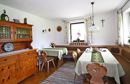 Aschau im Chiemgau Apartment | Waldblick Doppelzimmer Dusche/wc, TV und Balkon