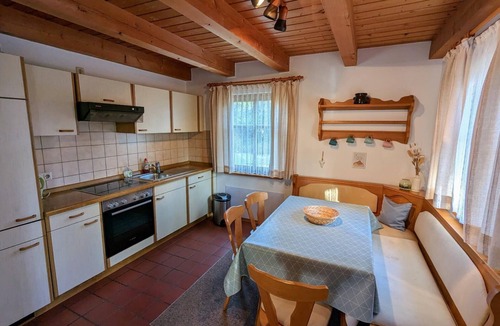 Kattersdorf Apartment | Waldhaus 49 (115sqm) for up to 6 people with barbecue facilities