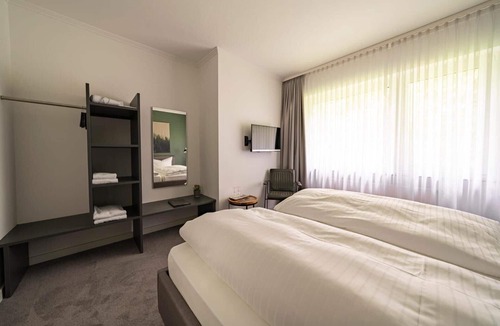 Bad Schwartau Hotel | Waldhotel Riesebusch