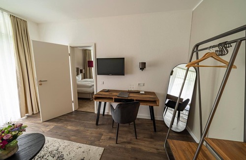 Bad Schwartau Hotel | Waldhotel Riesebusch
