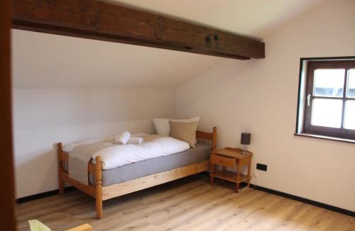 Kattersdorf Ski Chalet | WaldQuartier l Ferienhaus l 3 Schlafzimmer l große Terrasse l Grill l WLAN