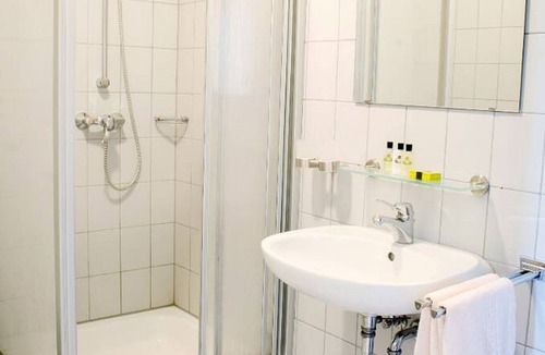 Roding Hotel | Wallfahrts-Gaststätte Heilbrünnl