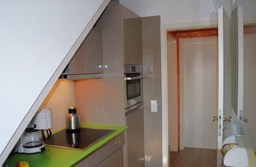 Bad Schachen Apartment | Waltraud: Helle Wohnung im Dachgeschoss, mit Fahrstuhl Erreichbar
