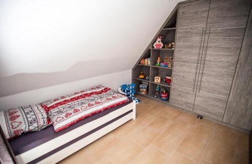 Prossen House | Weinberghaus Prossen, Haus mit Sauna und Whirlpool für maximal 8 Personen