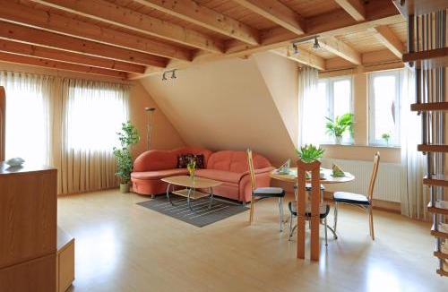 Muhlbach House | Weinstube Schwalbennest