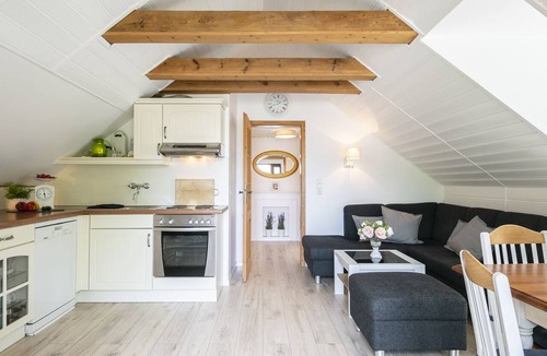 Oeverdiek Apartment | Welcome to the joy!