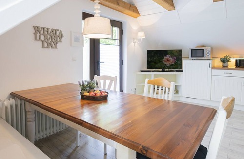 Oeverdiek Apartment | Welcome to the joy!