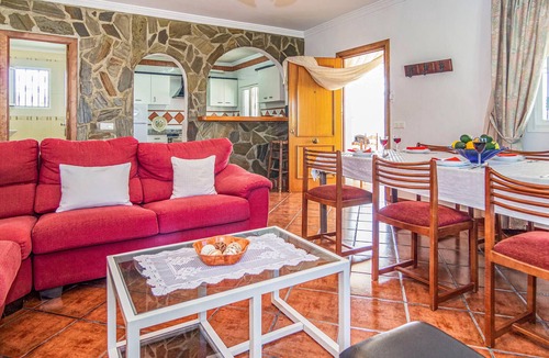 Rio Velez House | Welcome to this vacation home, surrounded by mountains and with all the comfort you could wish for!