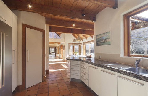Arrowtown Villa | Wharenui