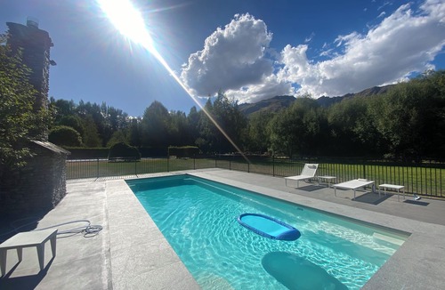 Arrowtown Villa | Wharenui
