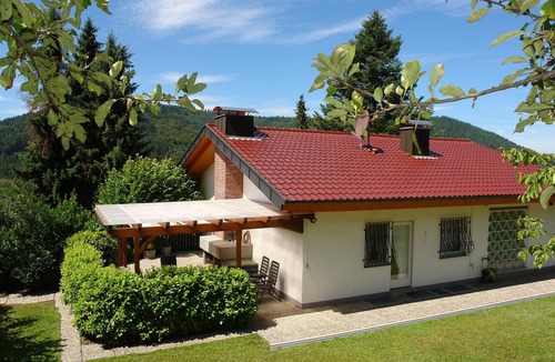 Seelbach Apartment | Whg. 1 Black Forest suite, 90sqm, 1 bedroom, 1 living/bedroom, WC, shower and bath