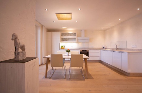 Pelham Apartment | Wide:view, 92 sqm upper floor, 2 separate bedrooms