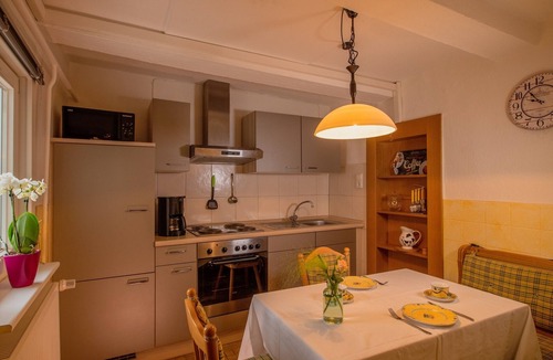 Lennestadt Bed & Breakfast | Wiebelhaus-Mester Farm Guesthouse – Double Room with Shower and WC