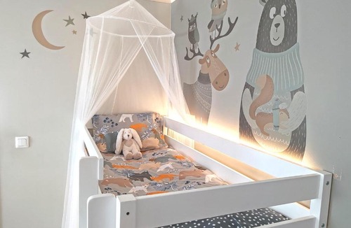 Rovaniemi House | Winter Woods Family Suite - with Traditional Wood-Fired Sauna