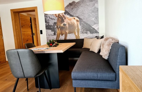 Untergrainau Apartment | with 3 balconies and with Zugspitzblick