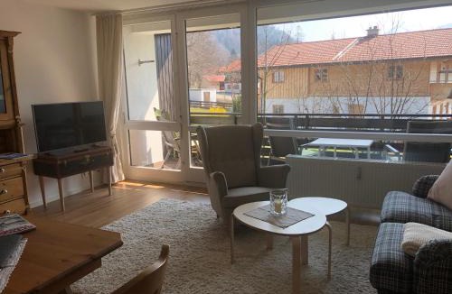 Schliersee Apartment | Wohnung Edelweiß - Wohnen auf Zeit - Homeoffice - nah am See - buchbar ab 28 Nächte