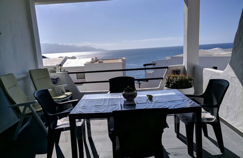 Galdar Apartment | Wohnung "Faro de Sardina" mit Blick aufs Wasser by Interhome