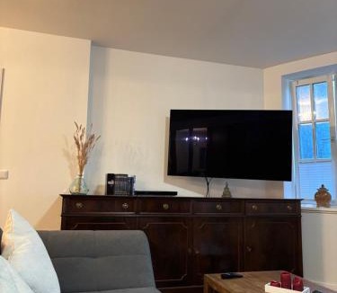 Neumuenster Apartment | Wohnung in historischer Villa im Zentum Neumünsters