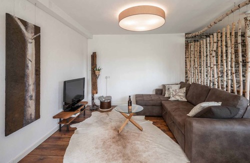 Sondheim Apartment | Wohnung mit Ebenerdiger Regendusche und Kostenfreiem Wlan