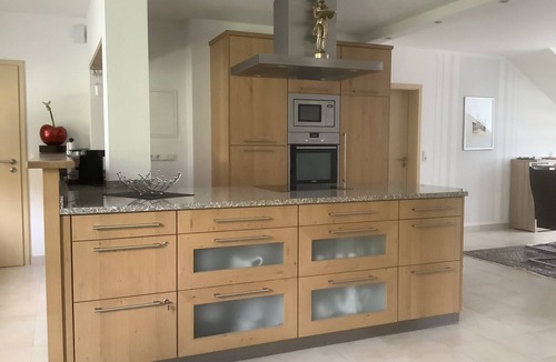 Bad Griesbach-Therme Apartment | Wolfgang Halbinger vacation apartment with high-quality furnishings and flooded with light