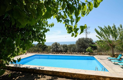 Alcanar House | Wonderful private villa for 18 people with WIFI, private pool, TV, balcony and pets allowed