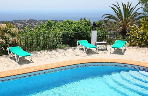 Fustera Villa | Wonderful private villa for 10 people with WIFI, A/C, private pool, TV, patio and panoramic view