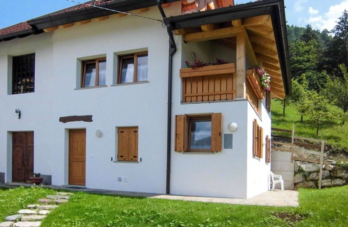 Ovaro House | Wonderful private villa for 4 people with WIFI, TV and balcony